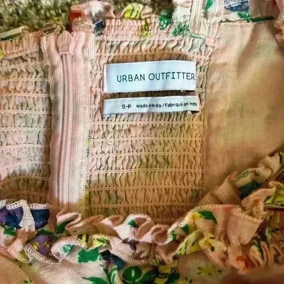 Urban Outfitters floral mini dress - Picture 4 of 4